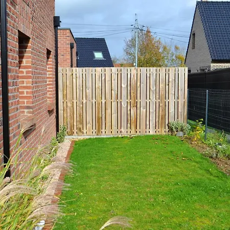 House With 3 Bedrooms In Campagneleswardrecques With Enclosed Garden And Wifi *